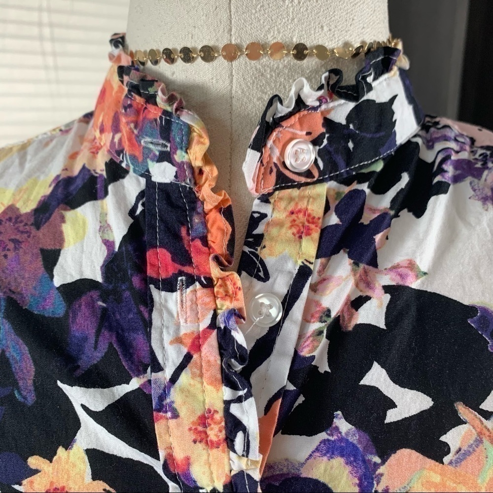 Signature Collection floral button down band collar ruffle trim medium - Picture 7 of 8